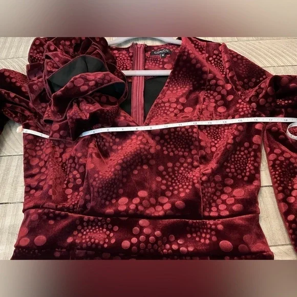 VELVET FITTED MIDI DRESS WITH PUFF SLEEVES SIZE M - Picture 7 of 11